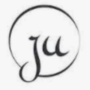 Meet your Posher, Joelle